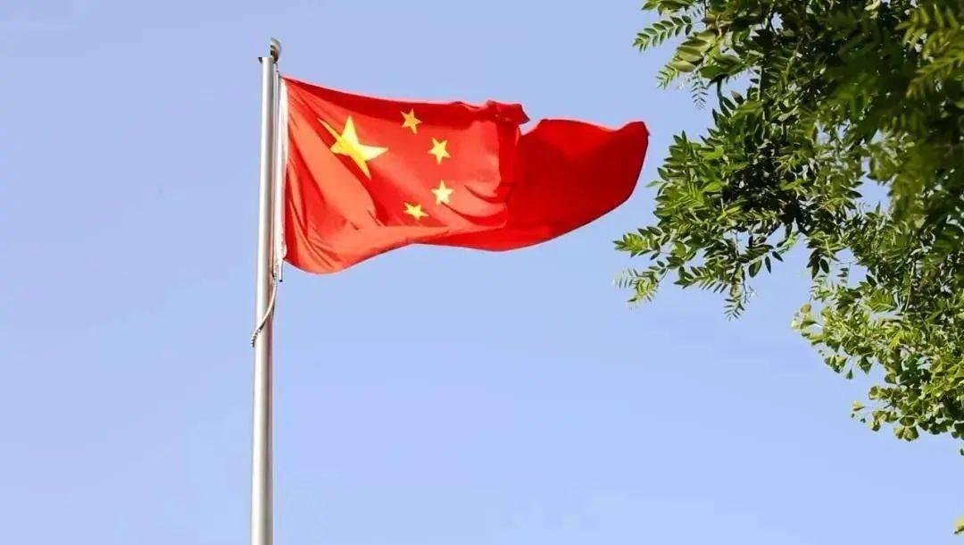 女友说我家庭条件不够好，要跟我分手怎么办？